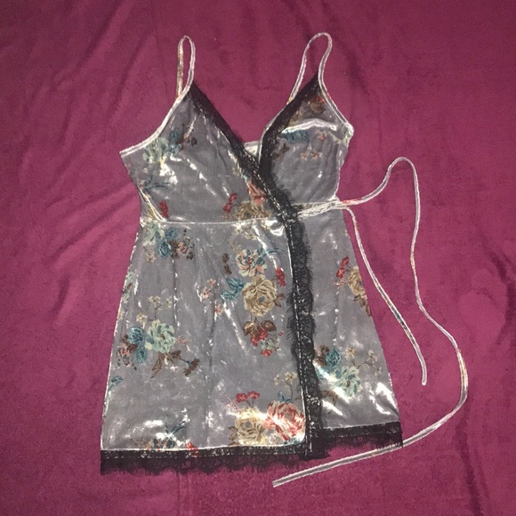 Nasty Gal Dresses & Skirts - Nasty girl velvet and lace wrap dress
